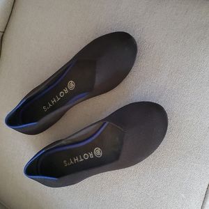 Rothys round toe flats, black, size 9.5